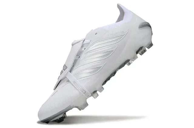 Adidas White Gray Low-Cut Synthetic Upper Firm-Ground Soccer Shoes 3