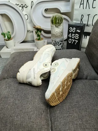Adidas White Green Sole Mesh And Synthetic Overlays Chunky Sneakers 16