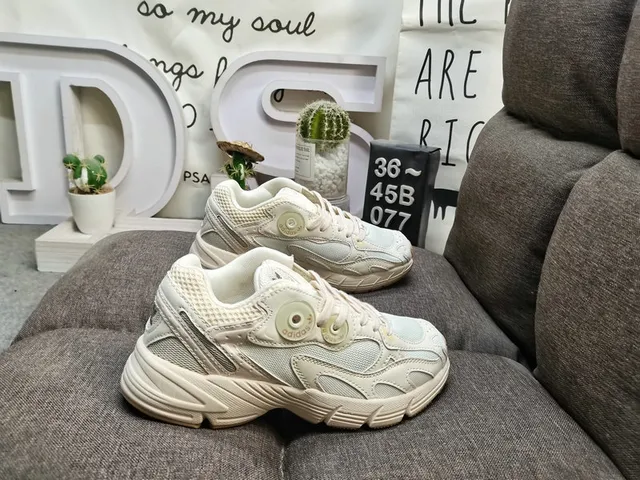 Adidas White Green Sole Mesh And Synthetic Overlays Chunky Sneakers 21