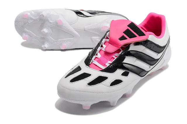 Adidas Chaussures de football blanches roses sans lacets fermeture sangle empeigne synthétique moulée terrain ferme 6