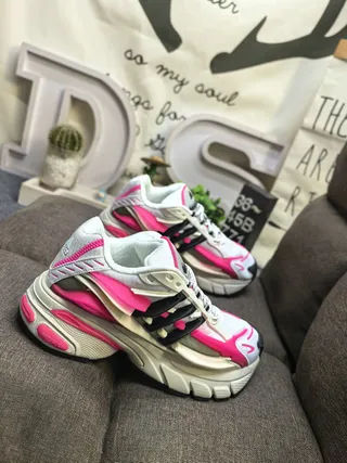 Adidas White Pink Platform Sole Layered Synthetic Overlays Chunky Sneakers 9