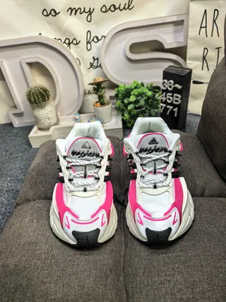 Adidas White Pink Platform Sole Layered Synthetic Overlays Chunky Sneakers 10