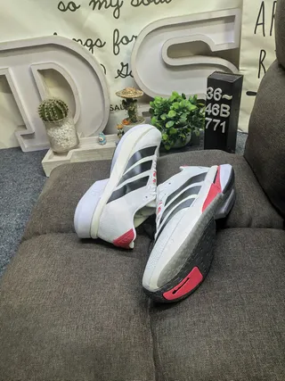 Adidas White Red Engineered Mesh Upper Three-Stripe Side Branding Running Shoes 6