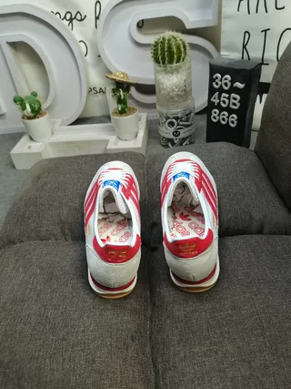Adidas White Red Low-Top Lace-Up Suede And Textile Upper Lifestyle Sneakers 8