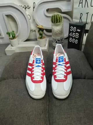 Adidas White Red Low-Top Lace-Up Suede And Textile Upper Lifestyle Sneakers 10