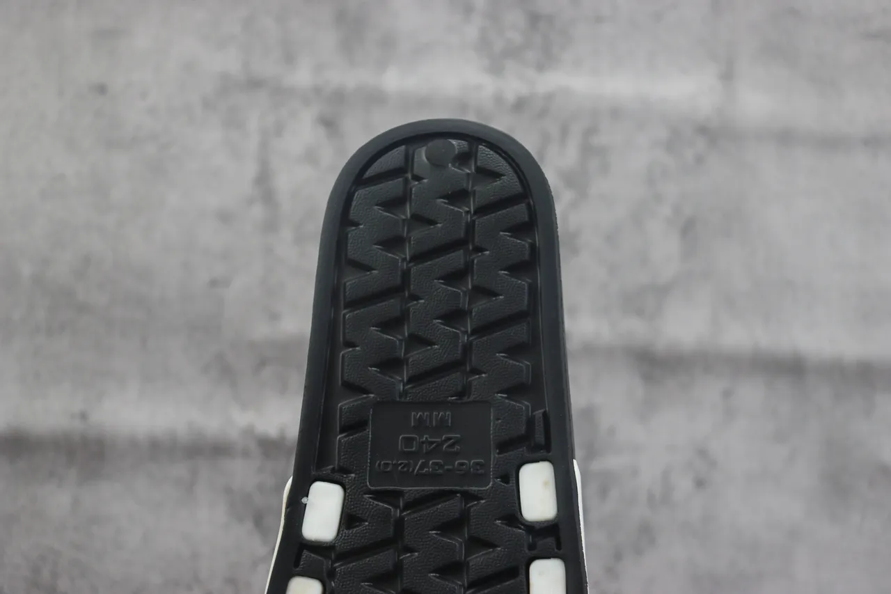 Adidas Yeezy Slide Black and White Slippers 3