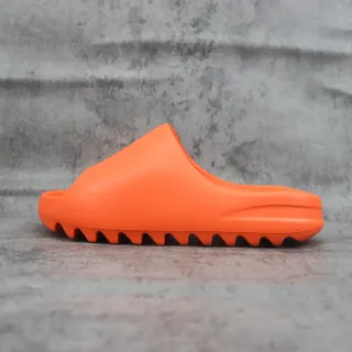 Adidas Yeezy Slide Orange चप्पल