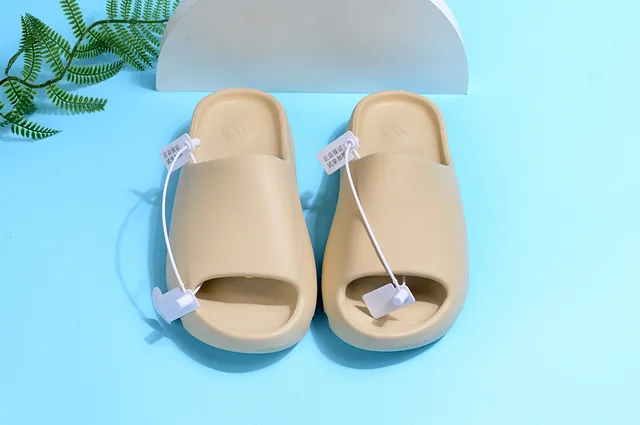 Adidas Yeezy Slide Rice White Matte Slippers 4