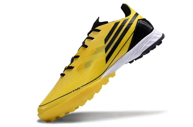 Adidas Jaune Noir Low-Cut Synthétique Haut Texturé Tricoté à côtes Gazon Chaussures de football 3