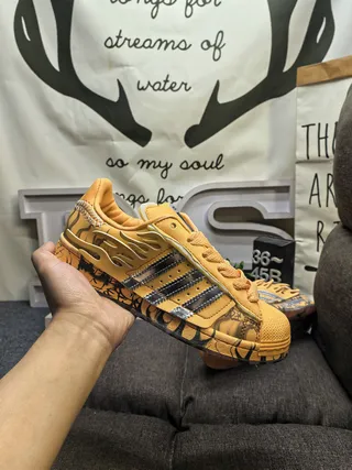Adidas Yellow Black Low-Top Graphic-Printed Lifestyle Sneakers 5