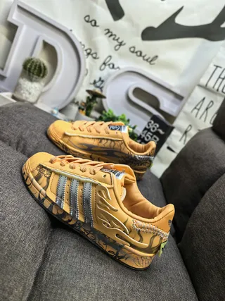 Adidas Yellow Black Low-Top Graphic-Printed Lifestyle Sneakers 7