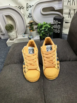 Adidas Yellow Black Low-Top Graphic-Printed Lifestyle Sneakers 10