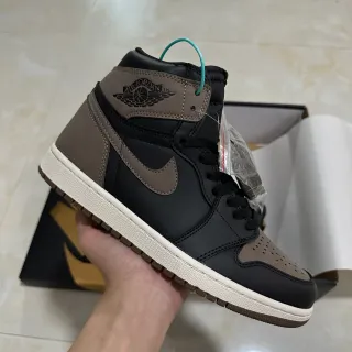 Air Jordan 1 Black Taupe High-Top Basketball Shoes