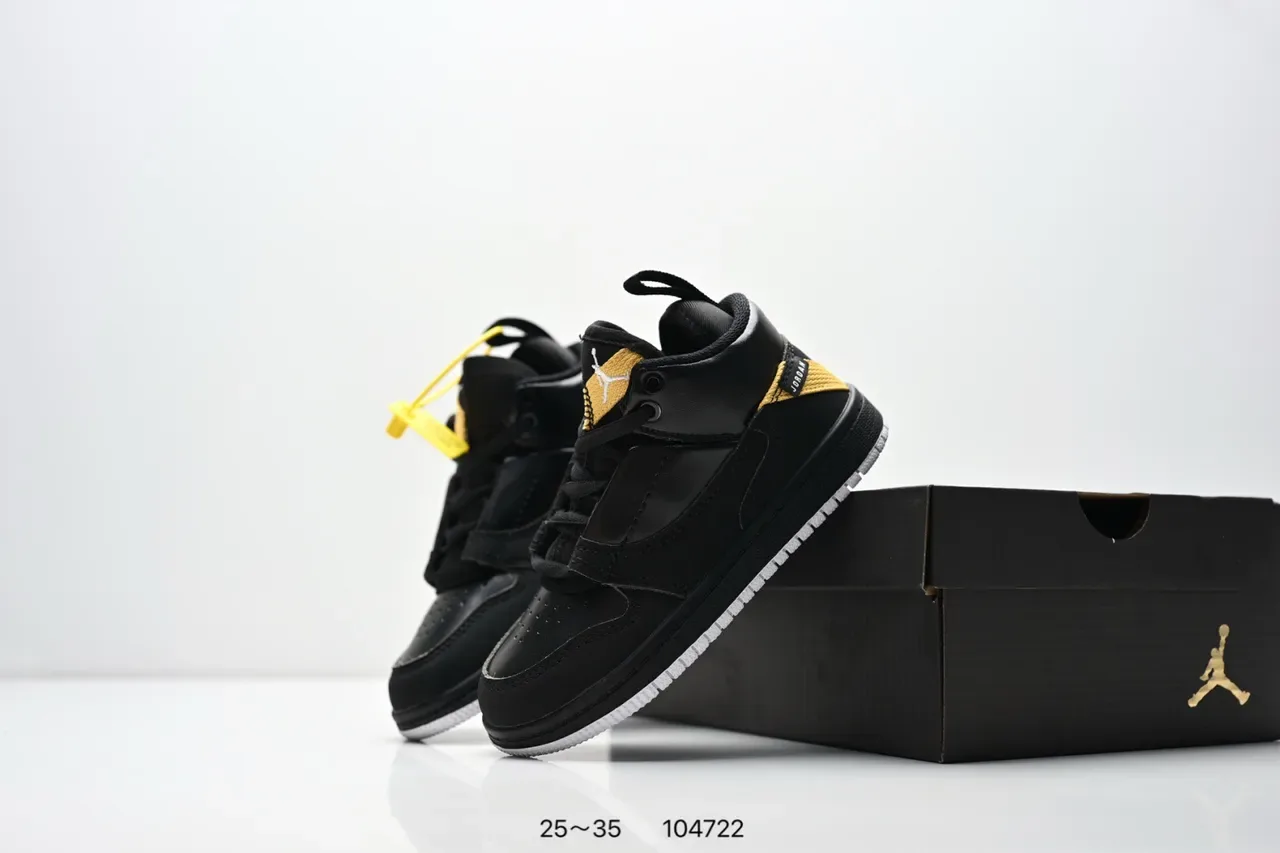 Zapatillas lifestyle con correa Air Jordan 1 negro blanco amarillo 13
