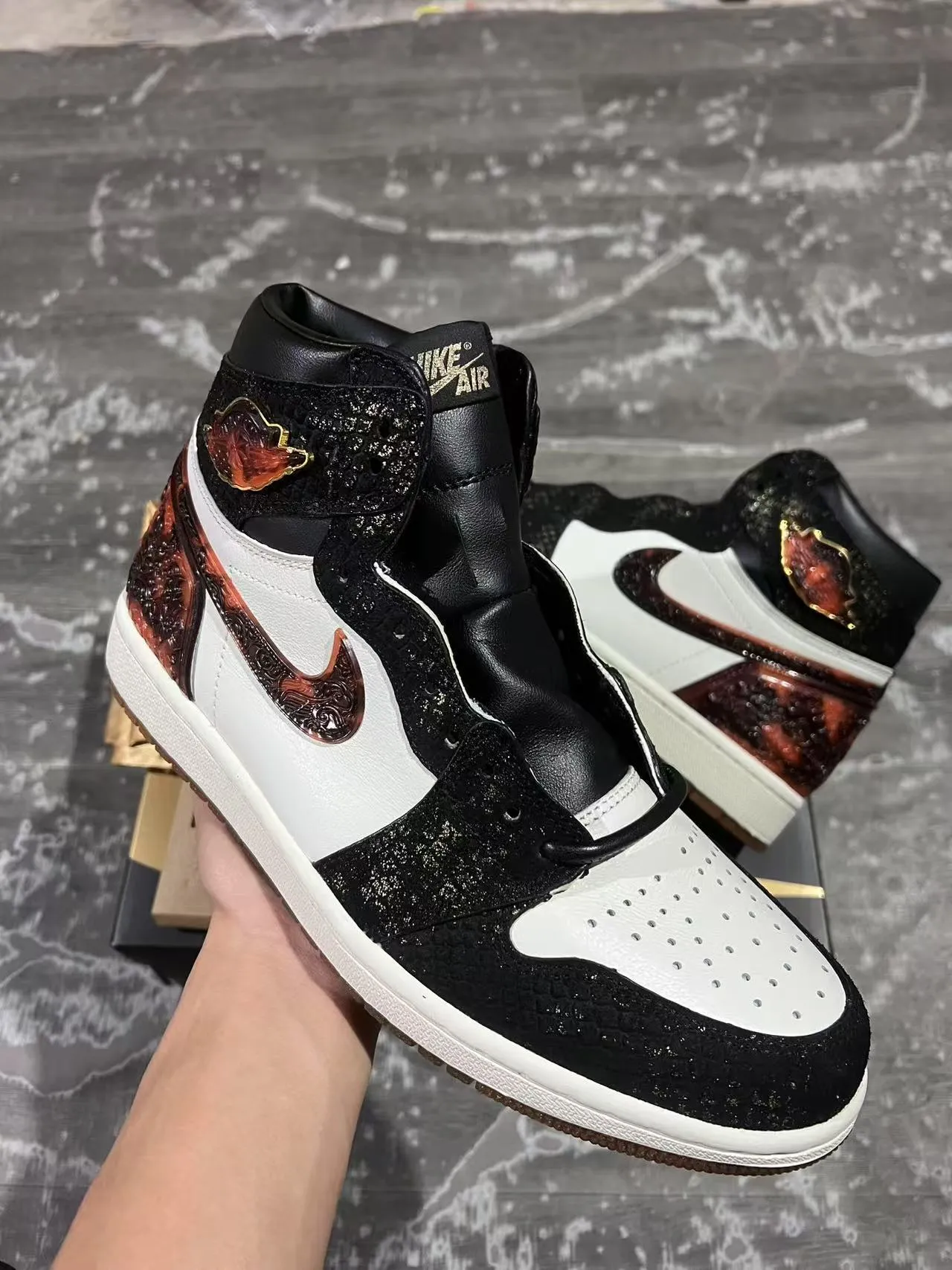 Air Jordan 1 High Black White Red Translucent Overlay Basketball Shoes 2
