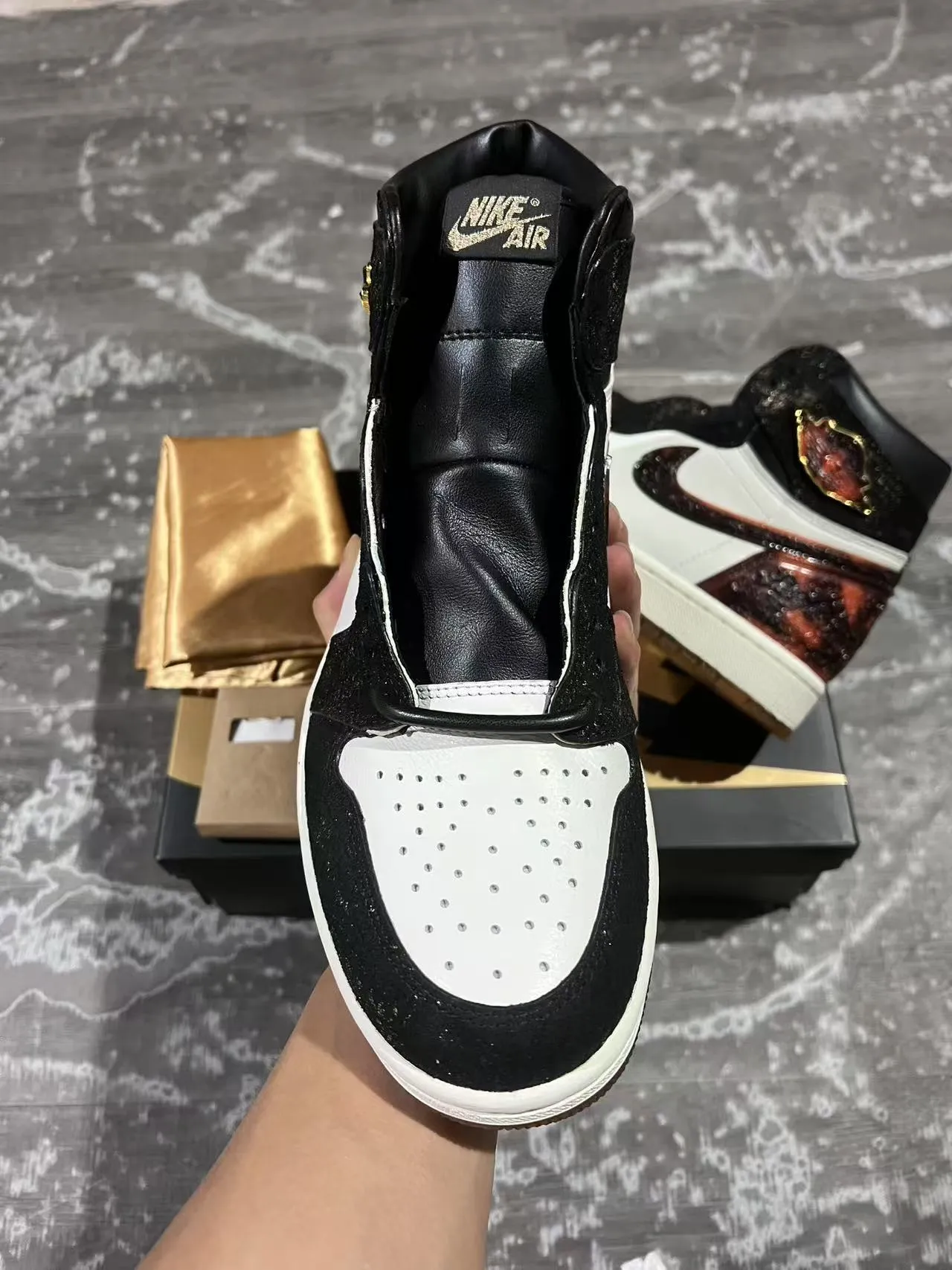 Air Jordan 1 High Black White Red Translucent Overlay Basketball Shoes 3