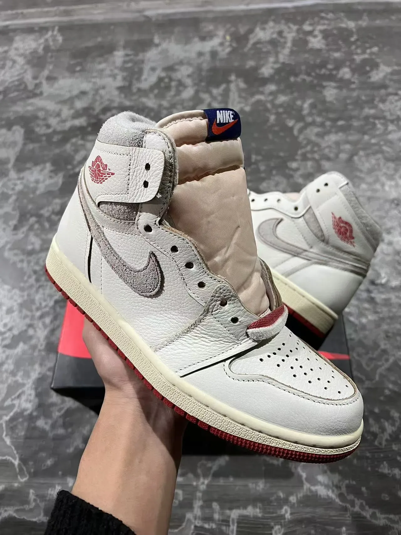 Air Jordan 1 High Off-White et Rouge Chaussures de Basketball en Cuir 2