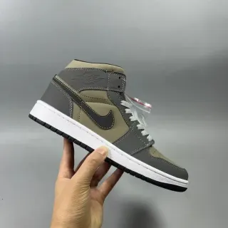 Air Jordan 1 High Olive Gray White 篮球鞋