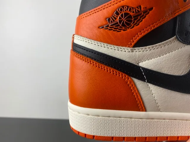 Air Jordan 1 High Orange Black White Basketball Shoes 3