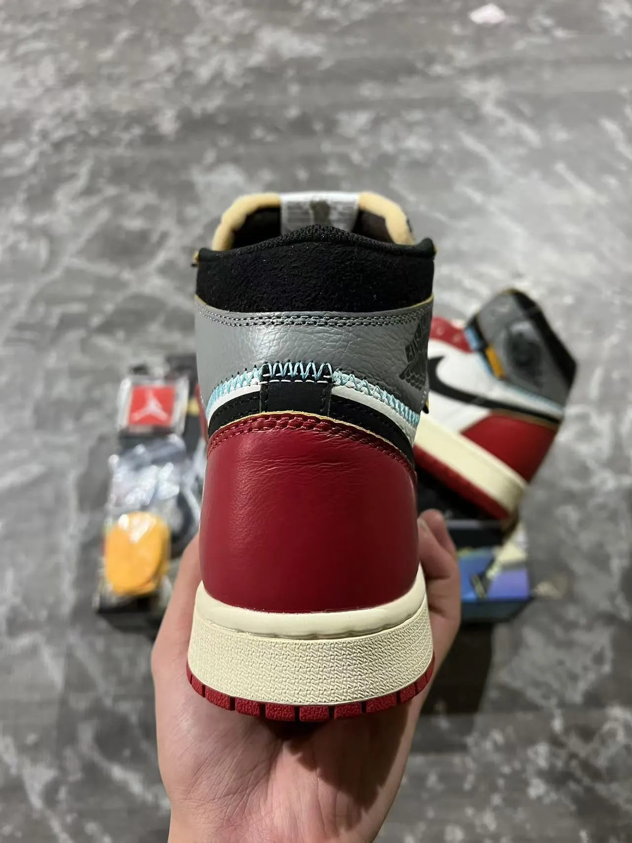Air Jordan 1 High Red White Black Basketball Shoes 5