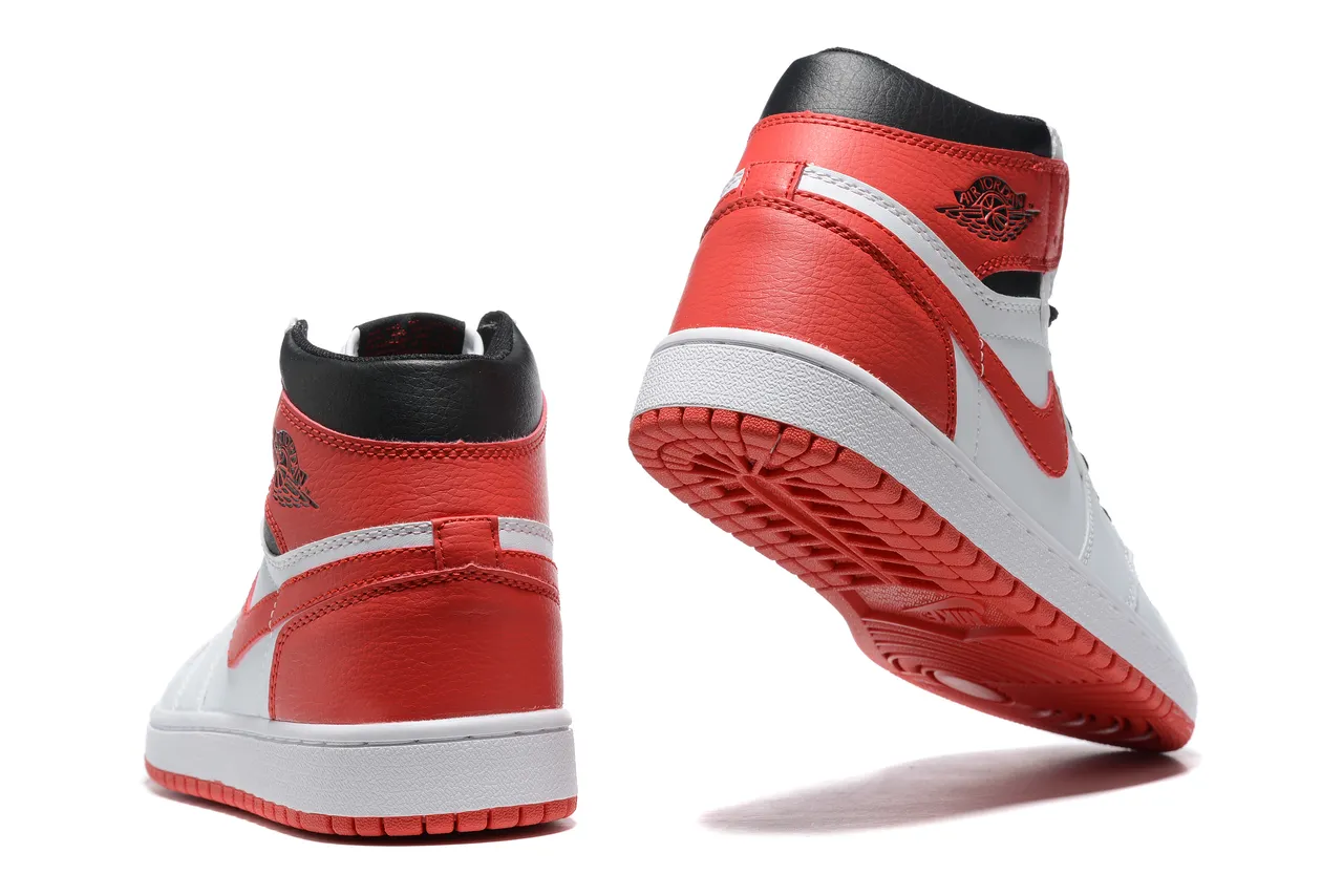 Air Jordan 1 High White Red Black Basketball Shoes 4