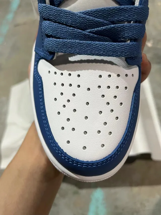 Air Jordan 1 High White Royal Blue Gray Basketball Shoes 3