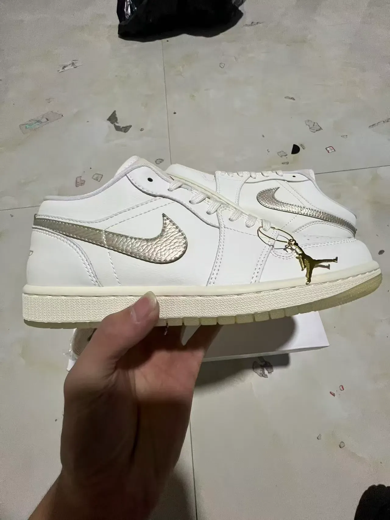Air Jordan 1 Low White Metallic Silver Gold Lifestyle Sneakers 7