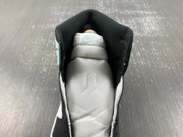 Air Jordan 1 Mint Green Black White Basketball Shoes 6