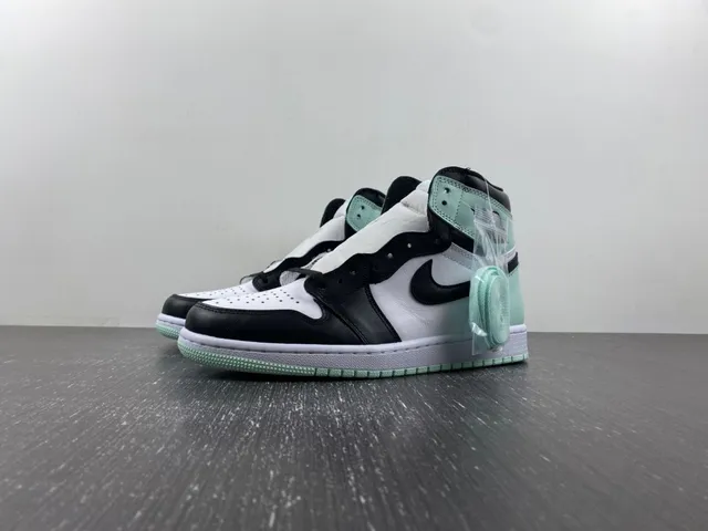 Air Jordan 1 Mint Green Black White Basketball Shoes 10