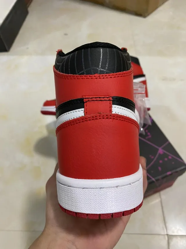 Air Jordan 1 Red Black High-Top Spiderweb-Patterned Overlays Basketball Shoes 6