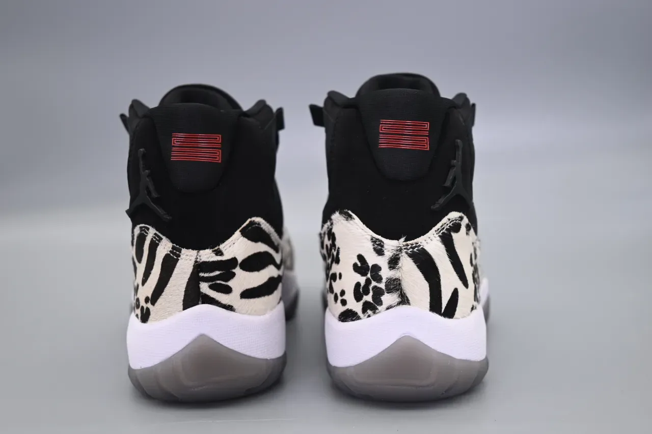 Air Jordan 11 Animal Print Preto e Branco Tênis de Basquete 8