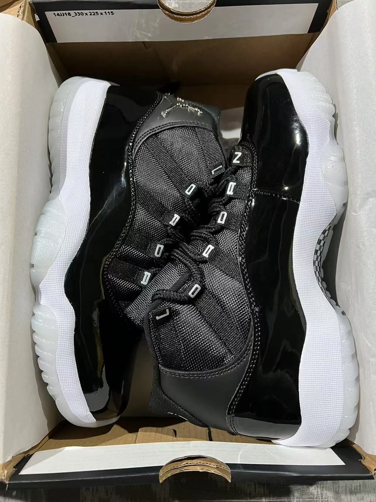 Air Jordan 11 Black Patent Leather Basketball Shoes 9
