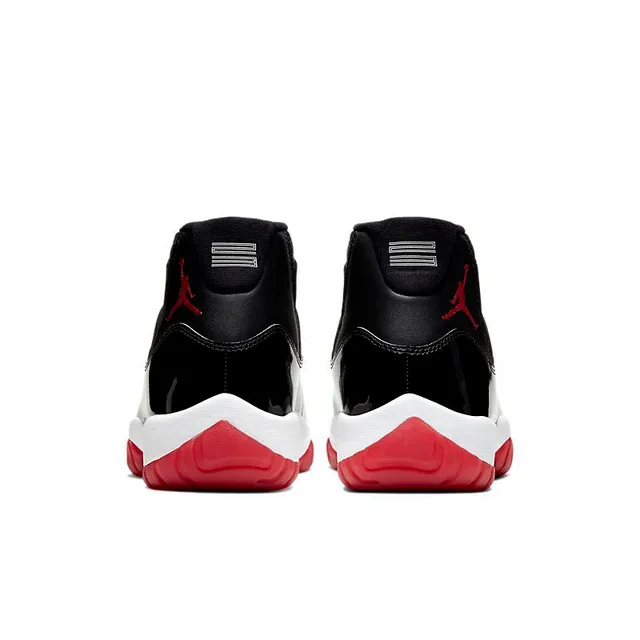 Chaussures de basketball Air Jordan 11 noir et rouge 2