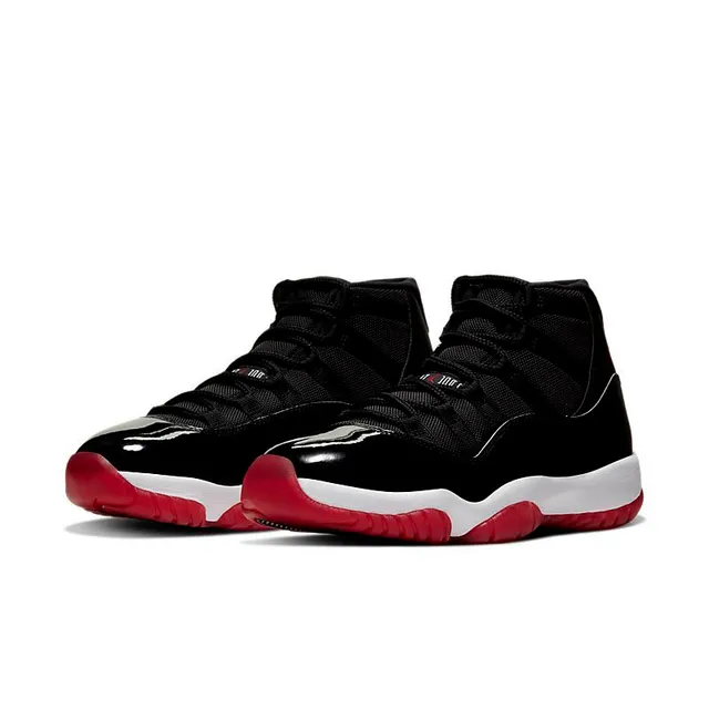 Chaussures de basketball Air Jordan 11 noir et rouge 3