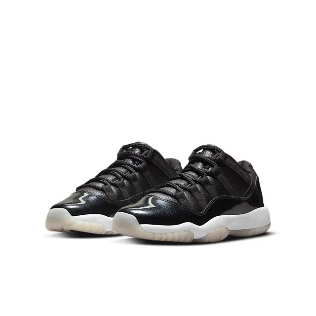 Air Jordan 11 Black White Basketball Shoes 3