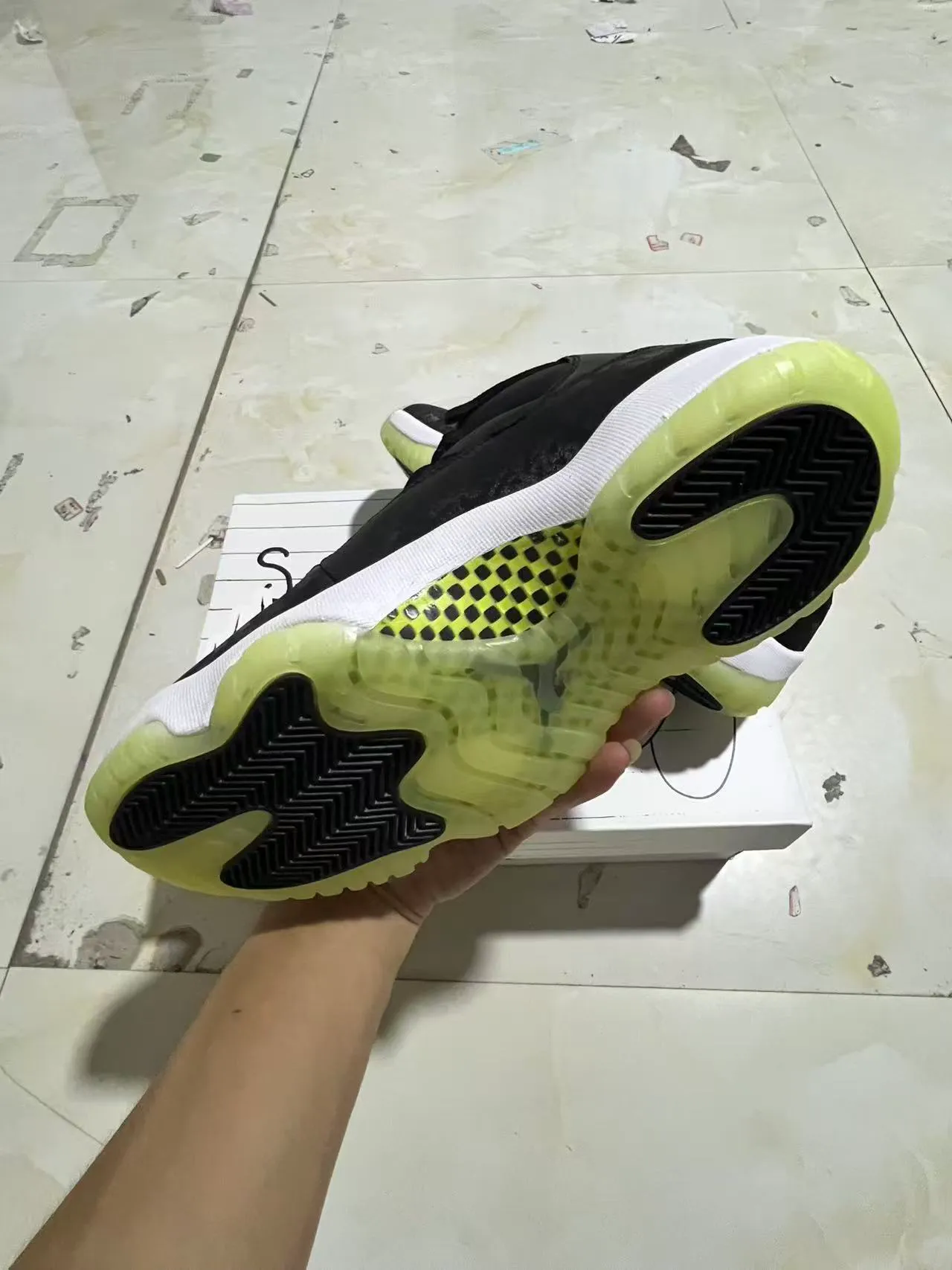 Air Jordan 11 Black Yellow High-Top Distressed Upper Basketball Shoes 5