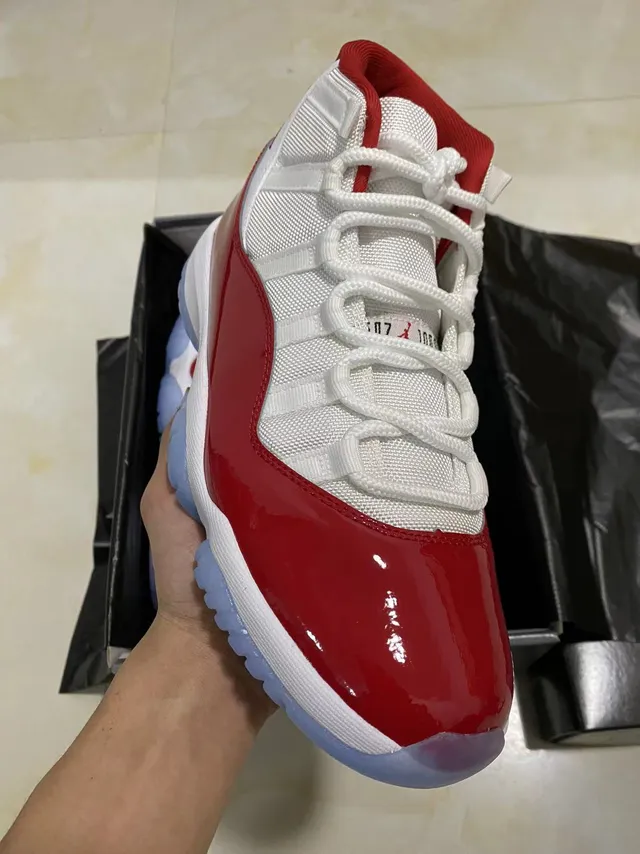 Air Jordan 11 Red White High-Top Patent Leather Mudguard Basketball Shoes 2