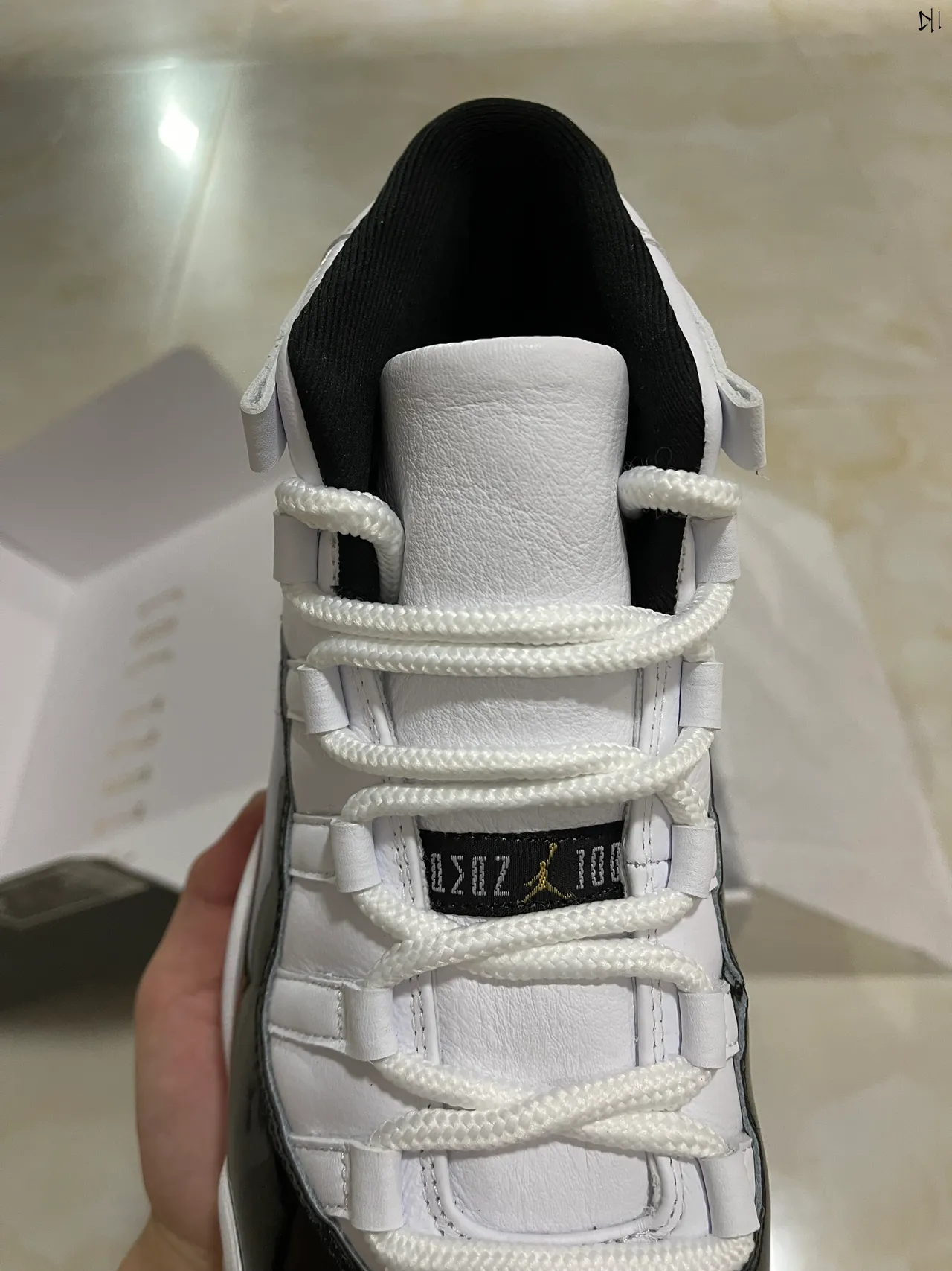 Air Jordan 11 White Black Gold Patent Leather Basketball Shoes 4