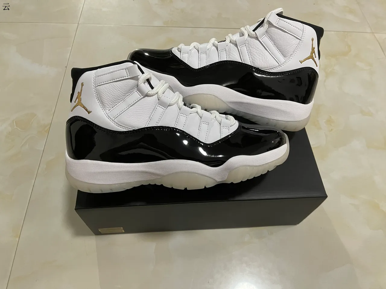 Air Jordan 11 White Black Gold Patent Leather Basketball Shoes 10
