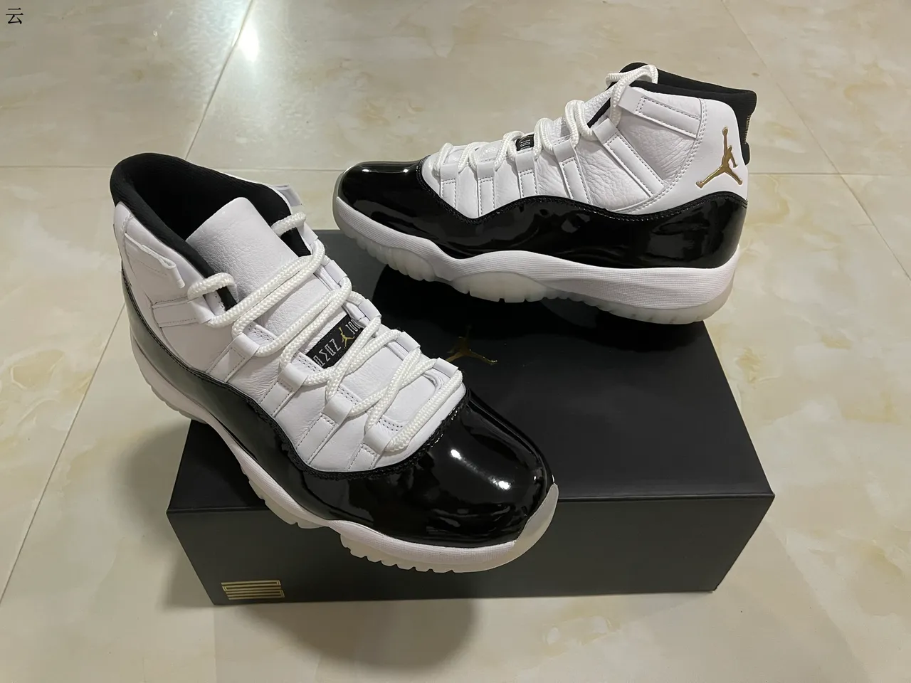 Air Jordan 11 White Black Gold Patent Leather Basketball Shoes 13