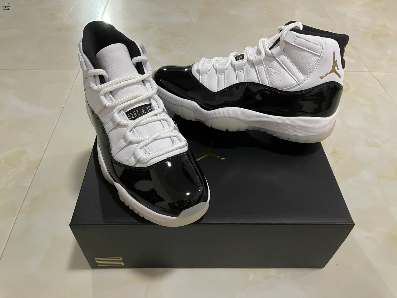 Air Jordan 11 White Black Gold Patent Leather Basketball Shoes 15