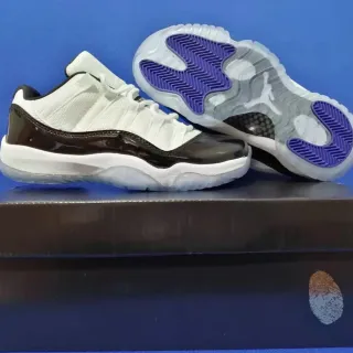 Air Jordan 11 White Black Purple Basketball Shoes
