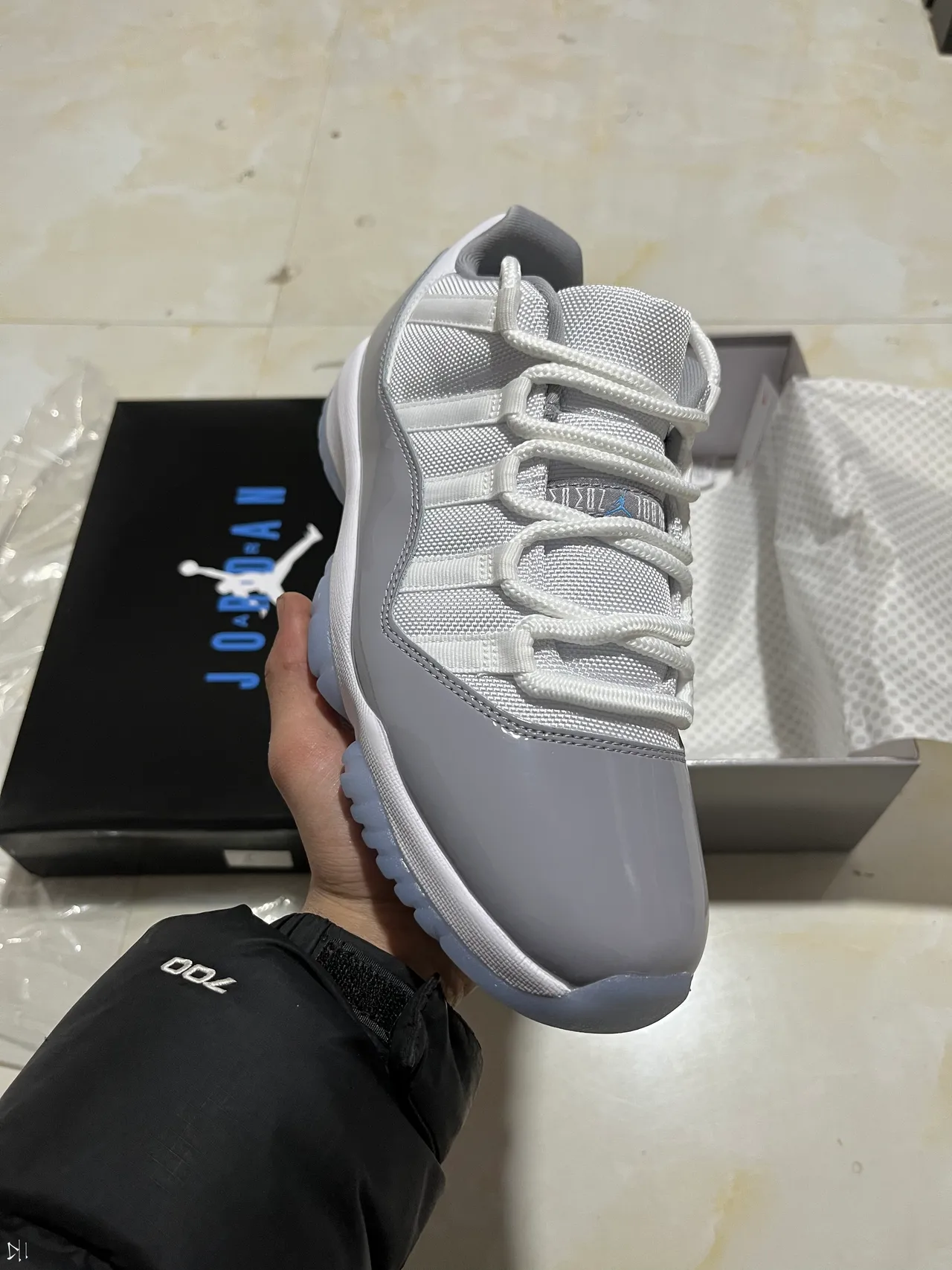 Air Jordan 11 White Gray Patent Leather Basketball Shoes 12
