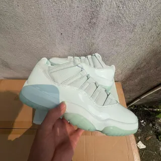 Air Jordan 11 White Mint Green Basketball Shoes