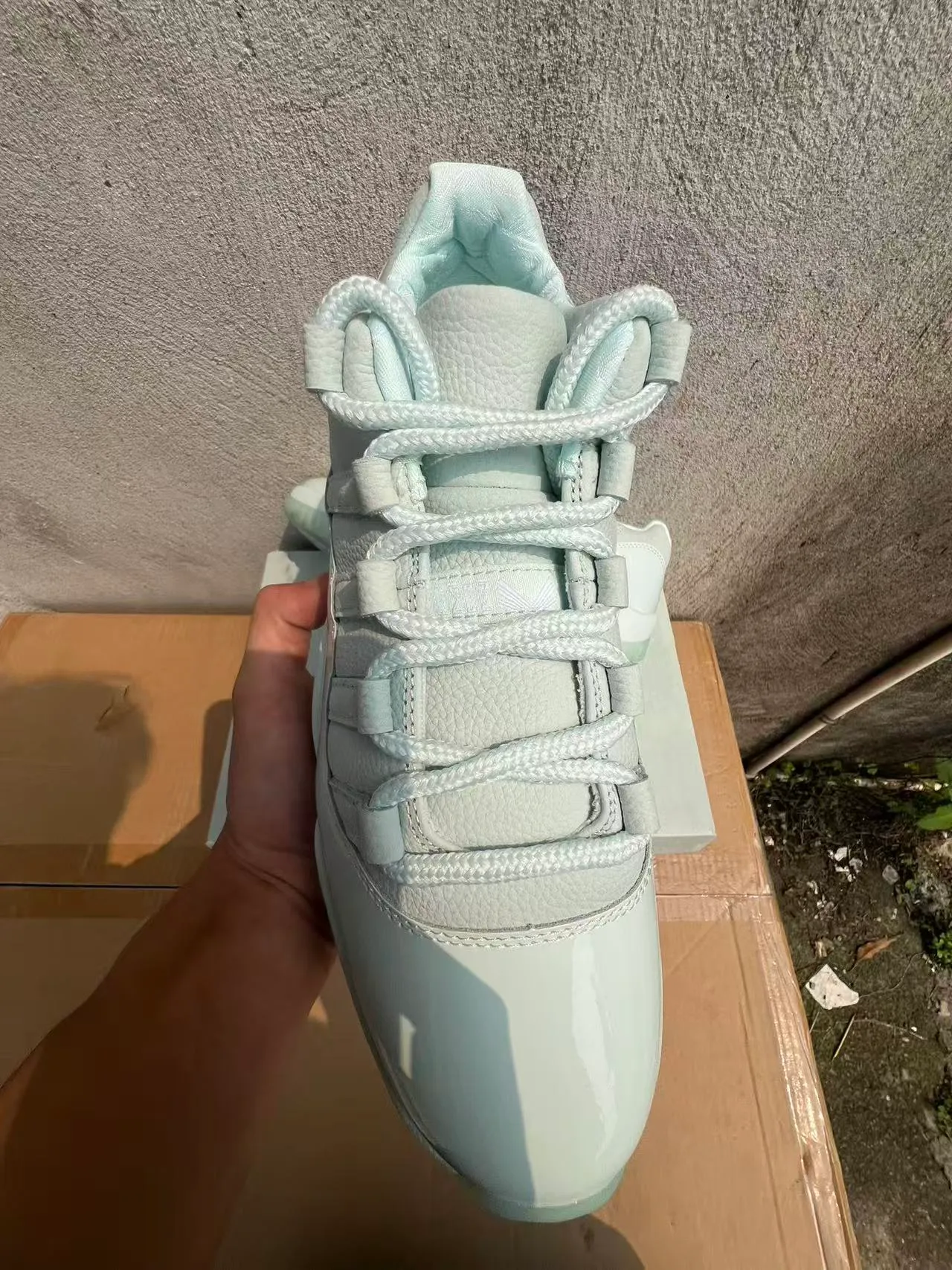 Air Jordan 11 White Mint Green Basketball Shoes 3