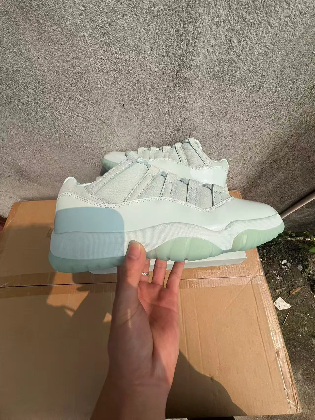 Air Jordan 11 White Mint Green Basketball Shoes 7