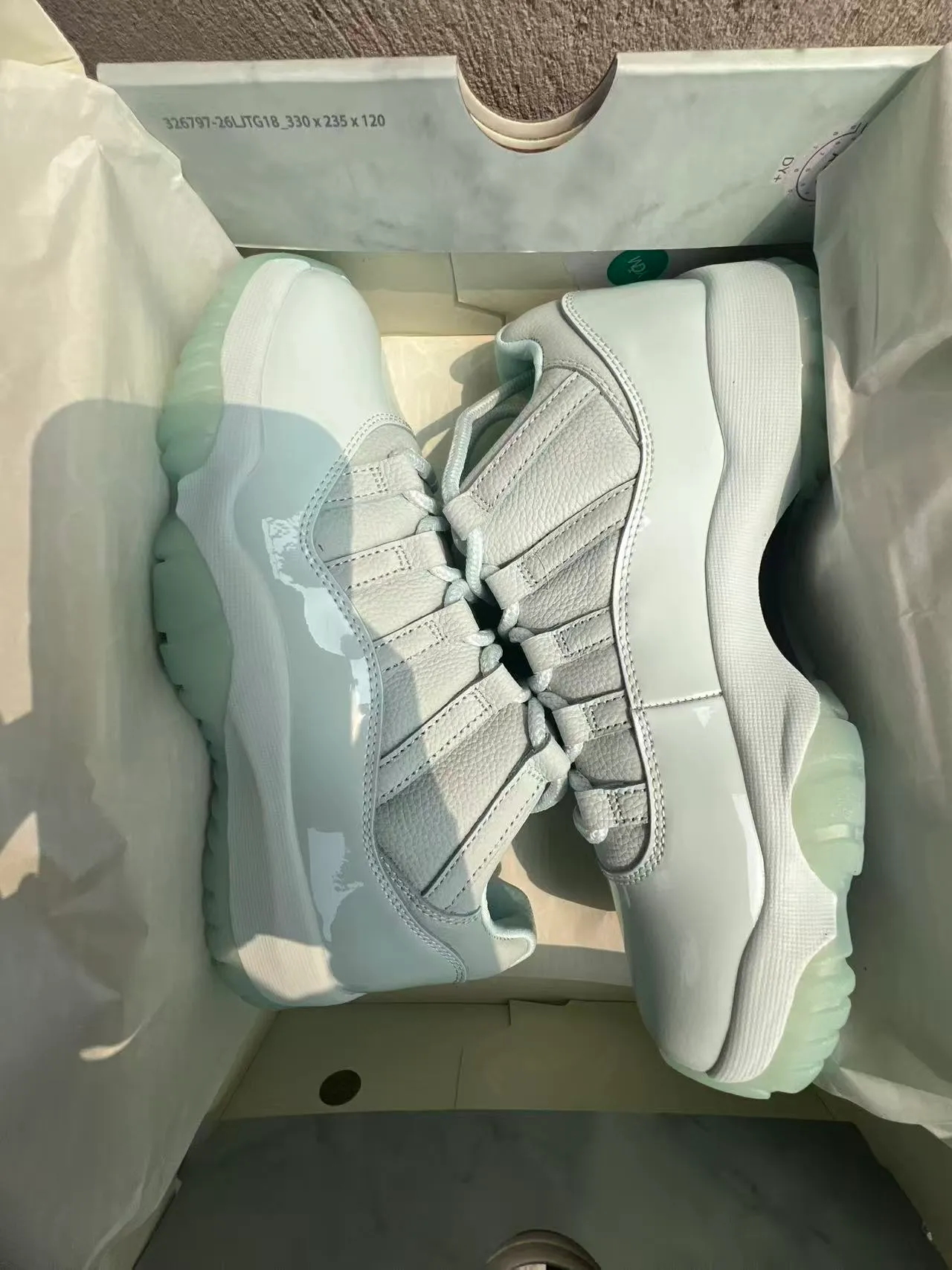 Air Jordan 11 White Mint Green Basketball Shoes 9