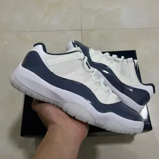 Air Jordan 11 Tênis de Basquete Branco Navy Couro Patentado