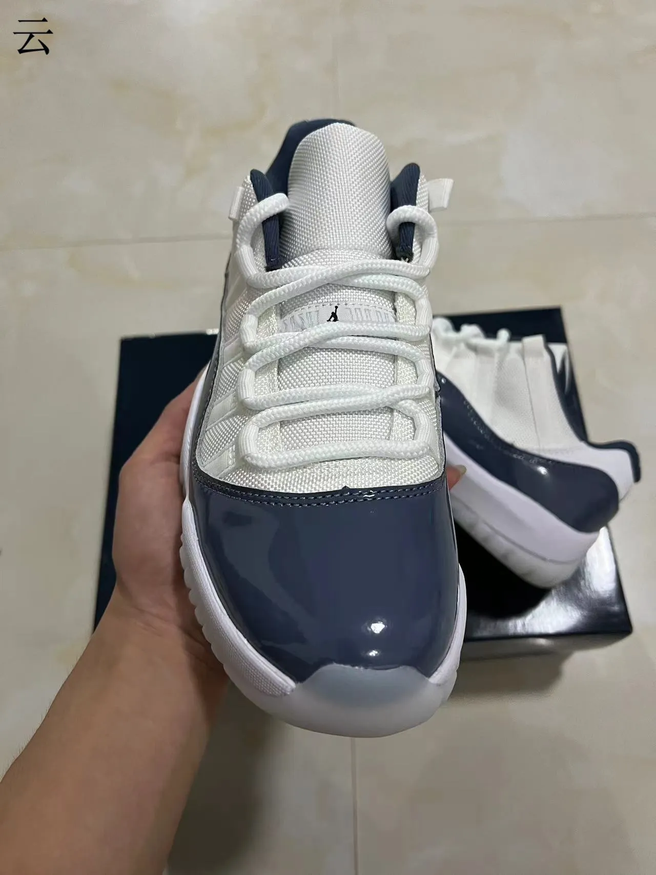 Air Jordan 11 Tênis de Basquete Branco Navy Couro Patentado 3