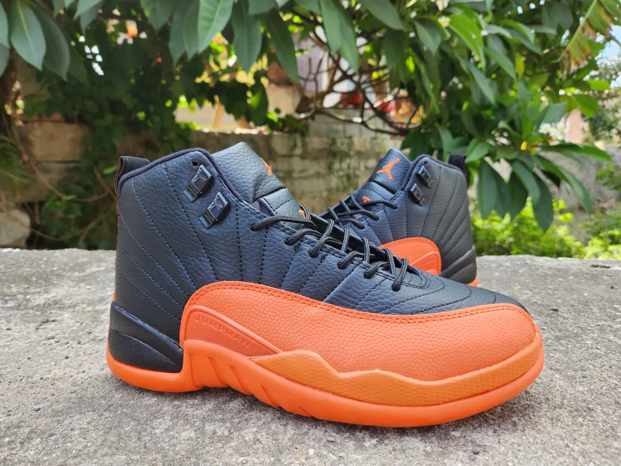 Air Jordan 12 Black Orange Basketball Shoes 3